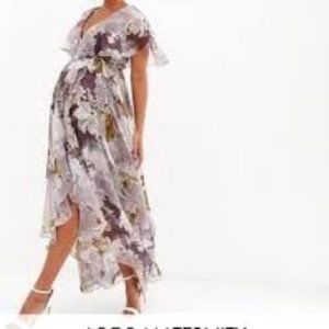 Floral V-Neck Maternity Wrap Dress in Lavender